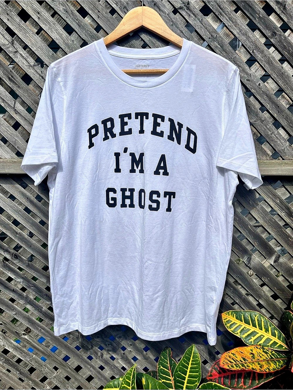 Old Navy Pretend I'm a Ghost Graphic T-Shirt White Large NWT